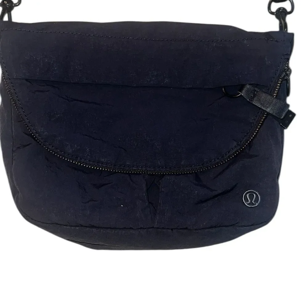 🔥 Lululemon Black Crossbody‎ Messenger Bag 🔥
